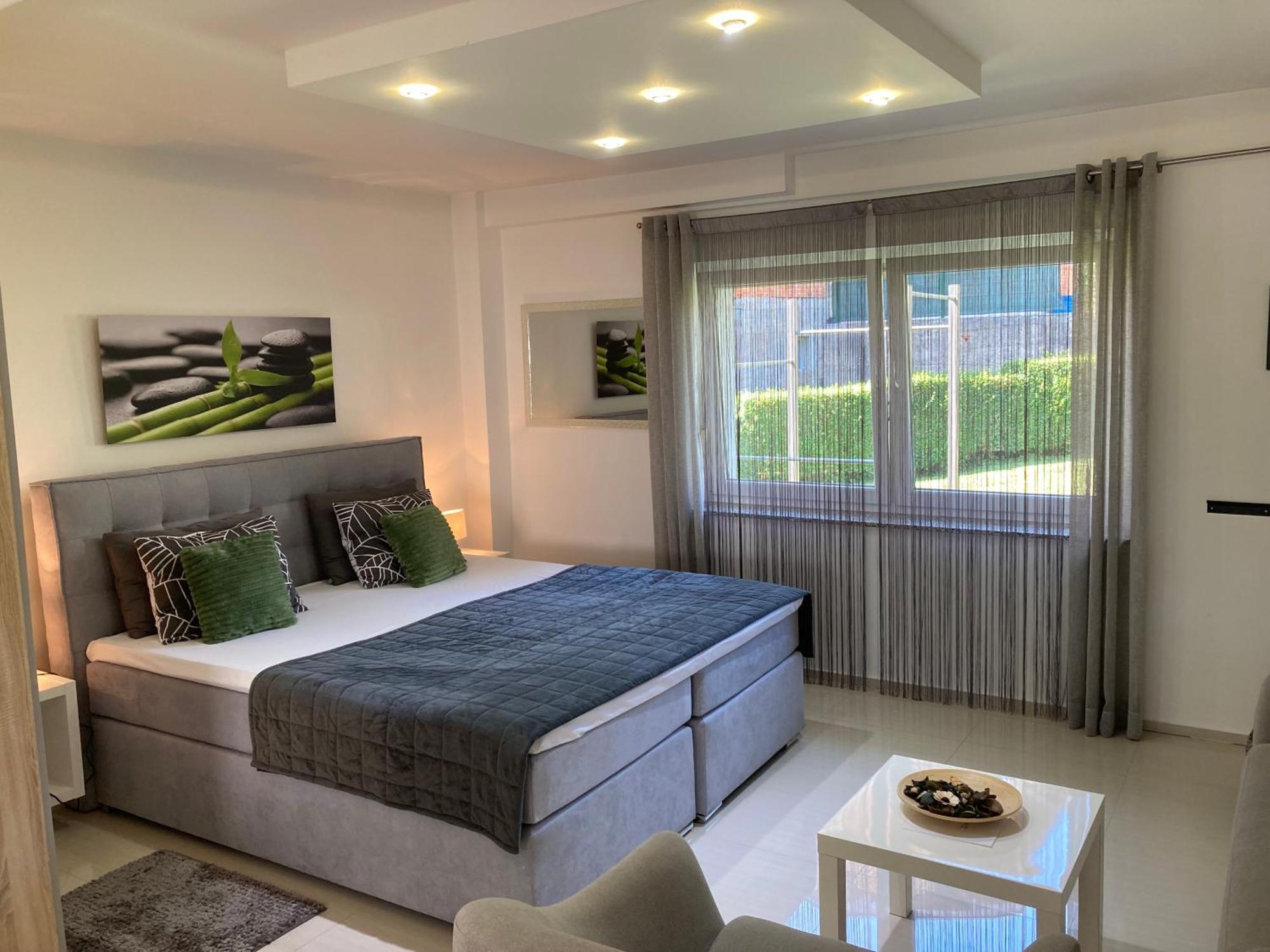 Apartman Sonas With Free Private Parking Karlovac Exteriér fotografie